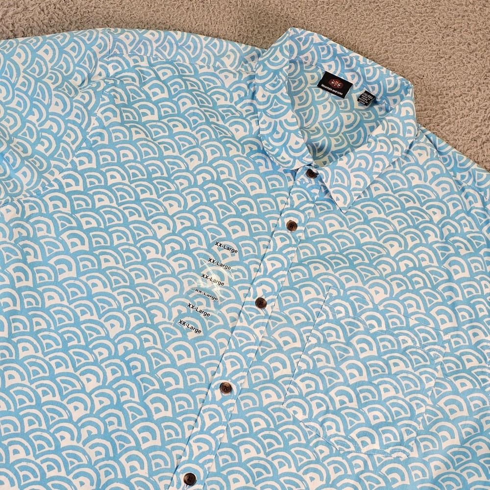 Mountain And Isles Shirt Mens 2XL Blue Geometric Short Sleeve Button Up Tropical